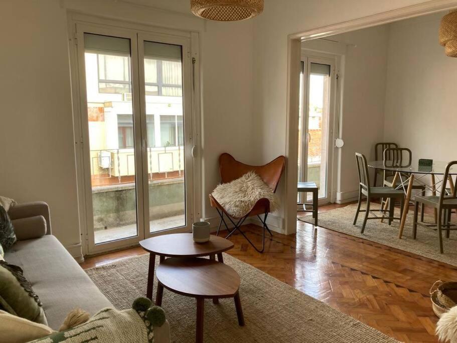 Apartamento Bem Localizado Para Familias & Amigos Lejlighed Lisboa Eksteriør billede